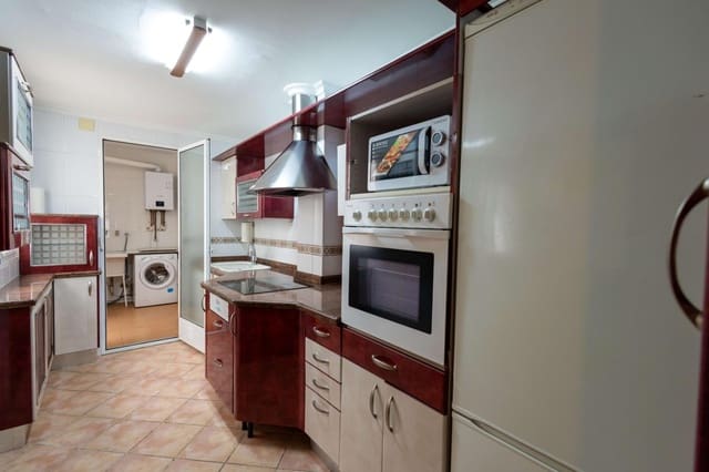 3 slaapkamer Flat te koop in Santa Teresa, Albacete stad met garage - € 235.000 (Ref: 9119438)