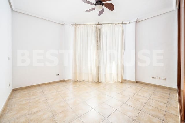 2 soveværelse Lejlighed til salg i Santa Lucía de Tirajana med garage - € 216.000 (Ref: 9119439)