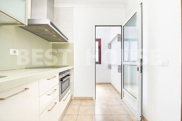 2 soveværelse Lejlighed til salg i Santa Lucía de Tirajana med garage - € 204.000 (Ref: 9119439)