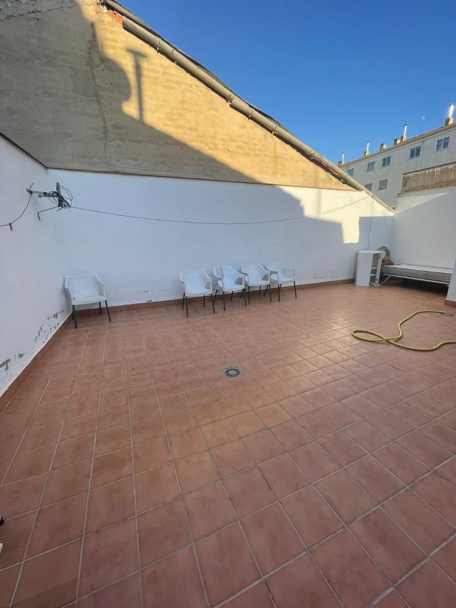 4 slaapkamer Flat te koop in Albacete stad - € 215.000 (Ref: 9119440)