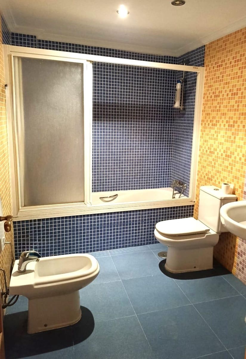 4 slaapkamer Flat te koop in Albacete stad - € 215.000 (Ref: 9119440)