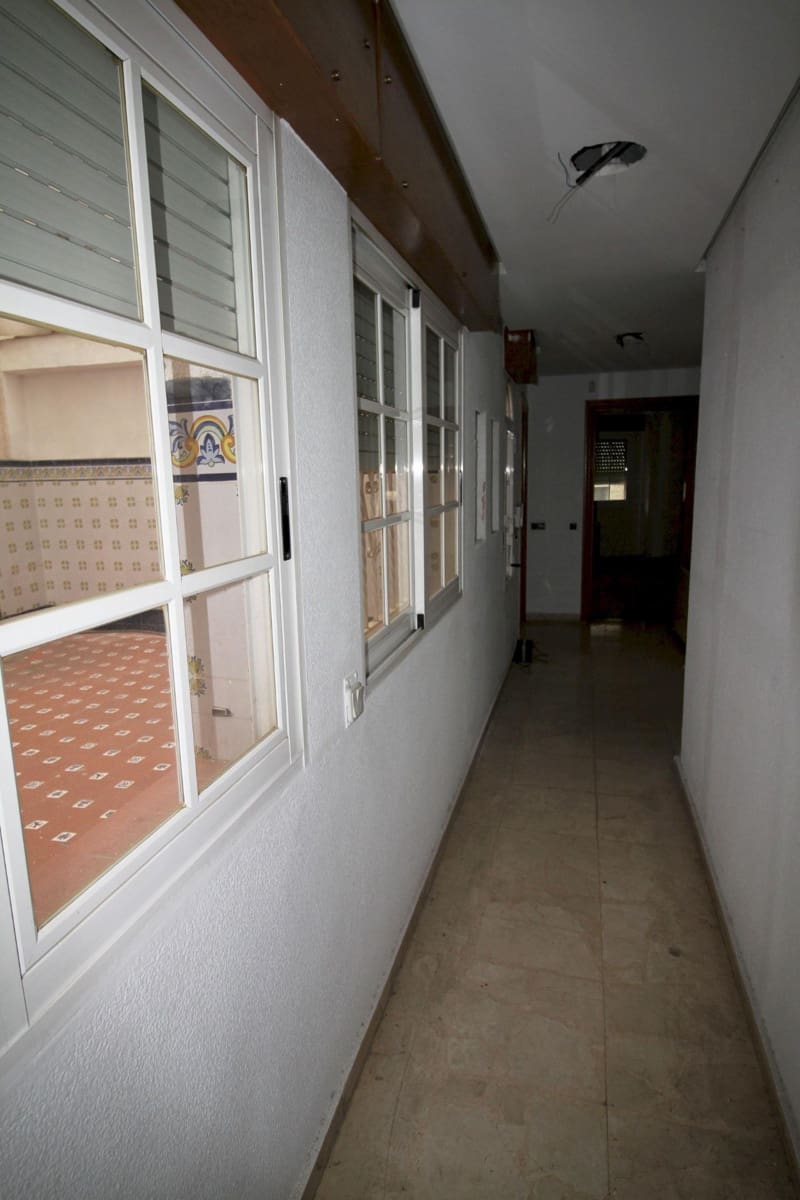 Office for sale in Murcia city - € 582,000 (Ref: 9119443)