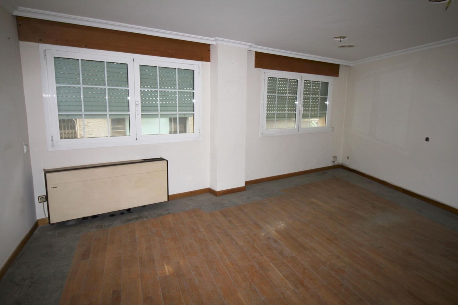 Office for sale in Murcia city - € 582,000 (Ref: 9119443)