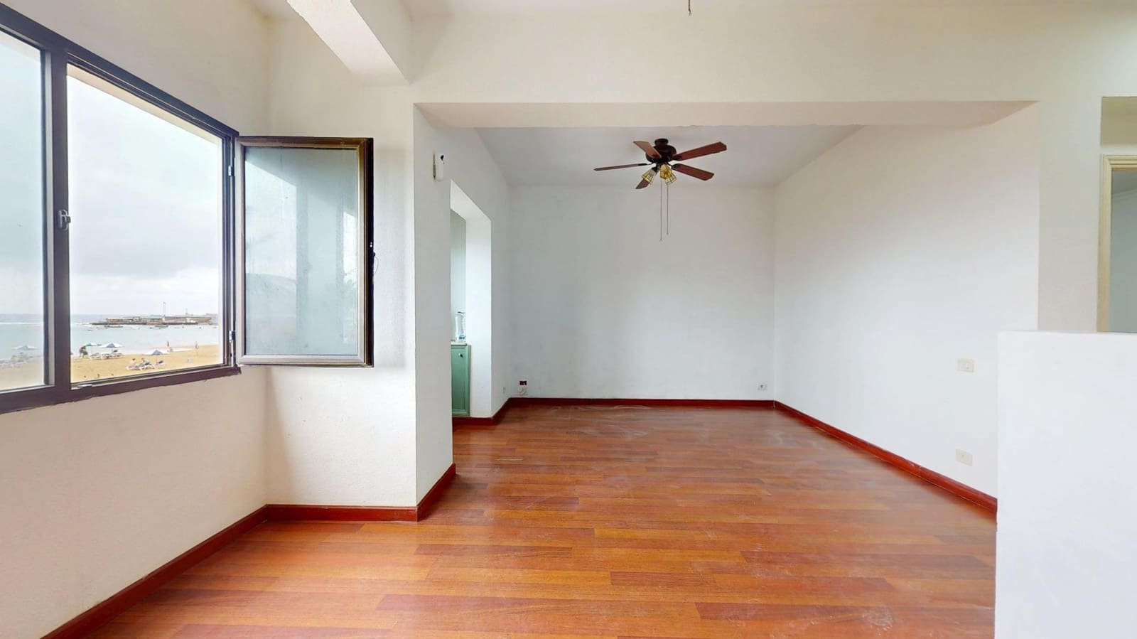 4 quarto Apartamento para venda em Las Palmas de Gran Canaria - 600 000 € (Ref: 9119446)