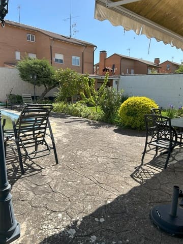 5 bedroom Villa for sale in Alovera with pool - € 470,000 (Ref: 9119453)