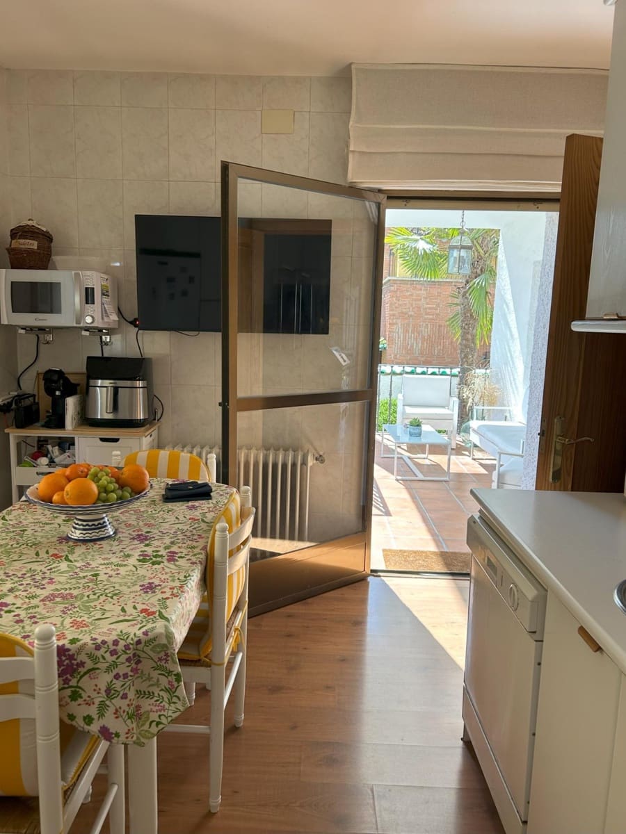 5 soveværelse Villa til salg i Alovera med swimmingpool - € 470.000 (Ref: 9119453)