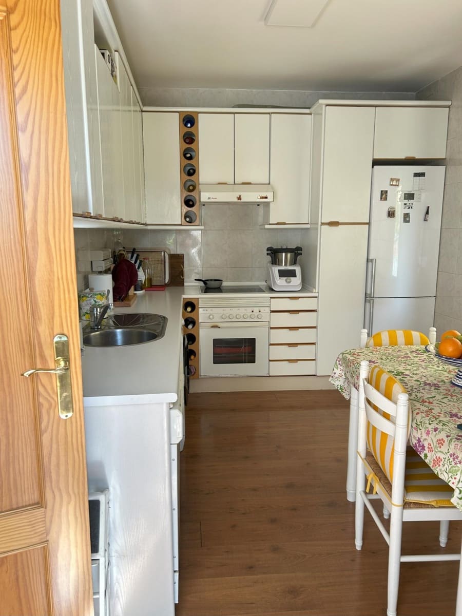 5 soveværelse Villa til salg i Alovera med swimmingpool - € 470.000 (Ref: 9119453)