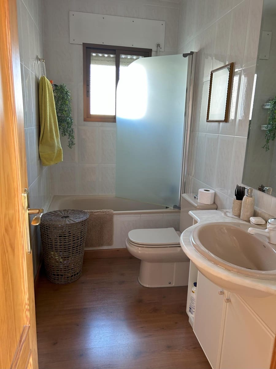 5 soveværelse Villa til salg i Alovera med swimmingpool - € 470.000 (Ref: 9119453)