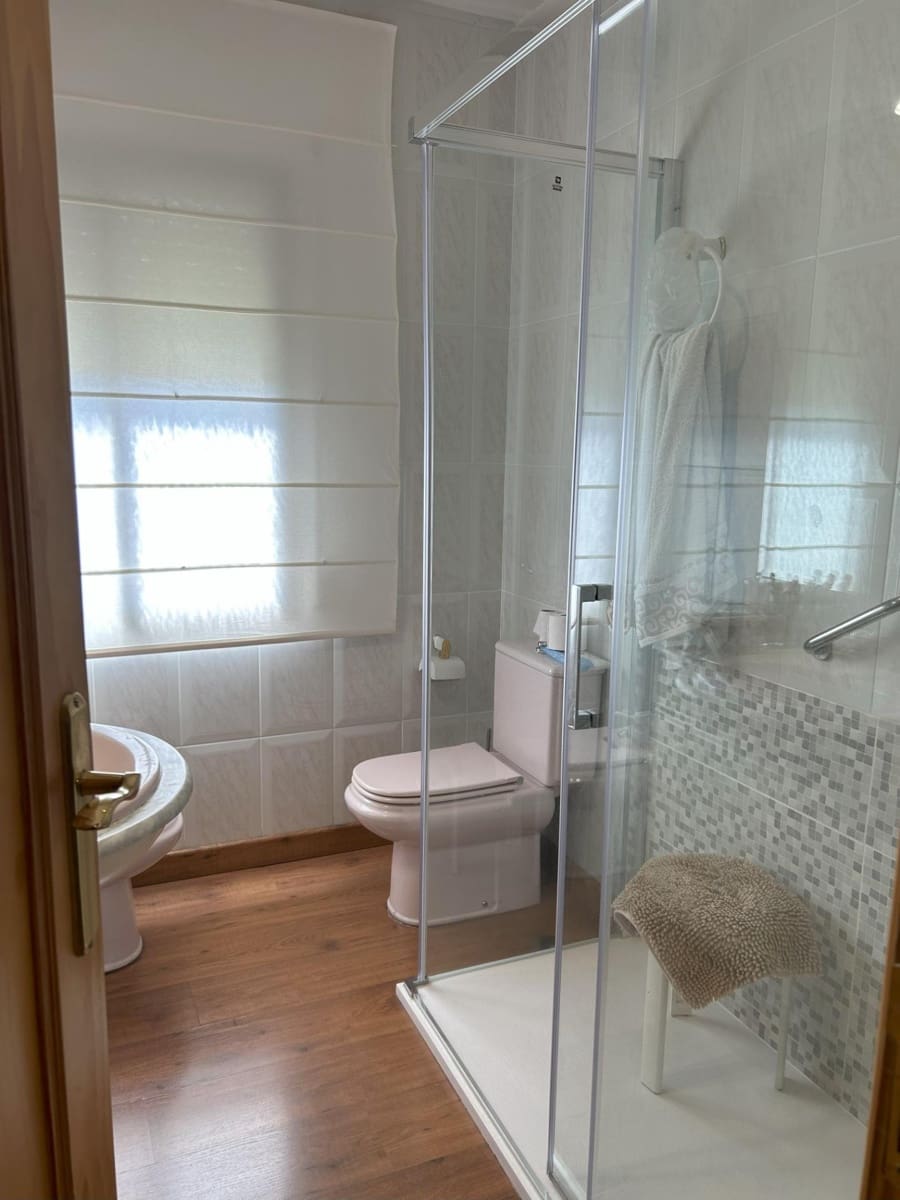 5 soveværelse Villa til salg i Alovera med swimmingpool - € 470.000 (Ref: 9119453)