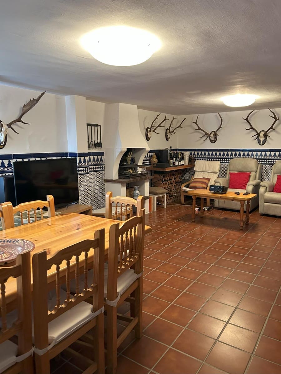 5 soveværelse Villa til salg i Alovera med swimmingpool - € 470.000 (Ref: 9119453)