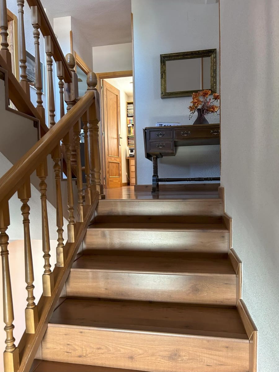 5 soveværelse Villa til salg i Alovera med swimmingpool - € 470.000 (Ref: 9119453)