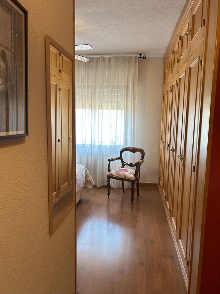 5 soveværelse Villa til salg i Alovera med swimmingpool - € 470.000 (Ref: 9119453)