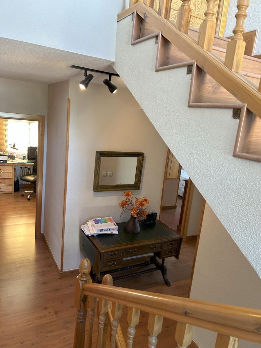 5 soveværelse Villa til salg i Alovera med swimmingpool - € 470.000 (Ref: 9119453)