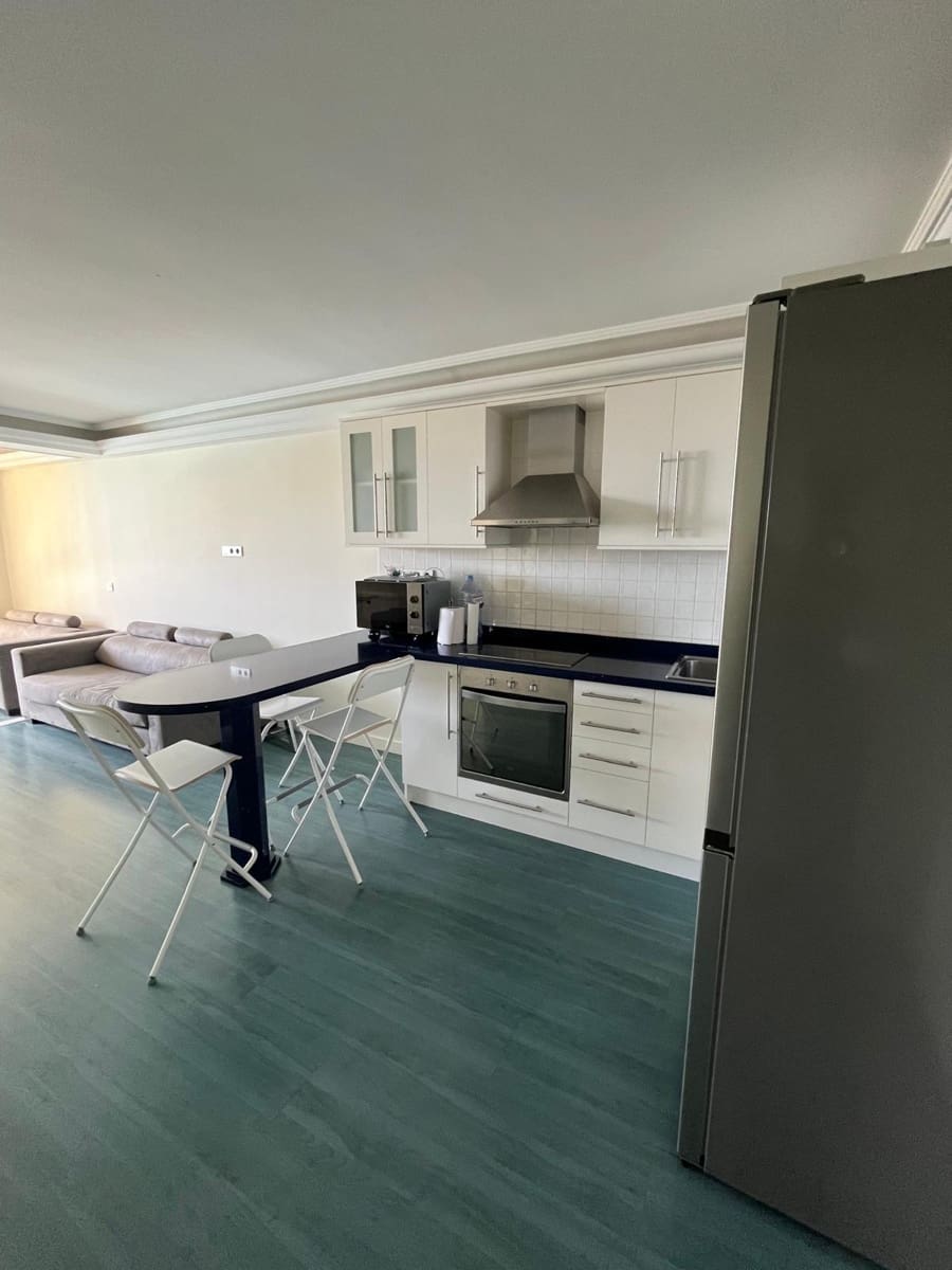 1 sovrum Lägenhet att hyra i Patalavaca - 1 400 € (Ref: 9119458)