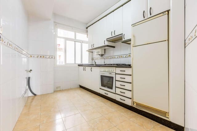 3 soveværelse Lejlighed til salg i A Coruña by - € 205.000 (Ref: 9125233)
