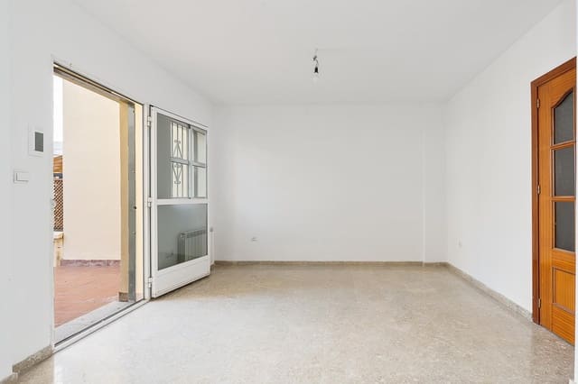 3 soveværelse Rækkehus til salg i Huétor Vega med swimmingpool garage - € 345.000 (Ref: 9125236)