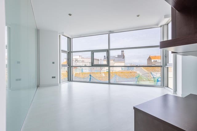2 soveværelse Lejlighed til salg i A Coruña by med garage - € 325.000 (Ref: 9125238)