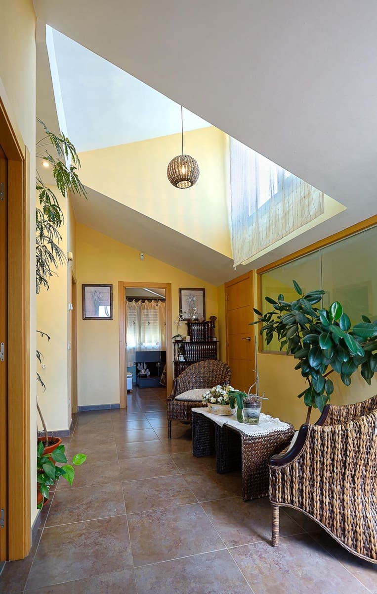 5 Zimmer Villa zu verkaufen in Aldeamayor de San Martin mit Garage - 335.000 € (Ref: 9125244)