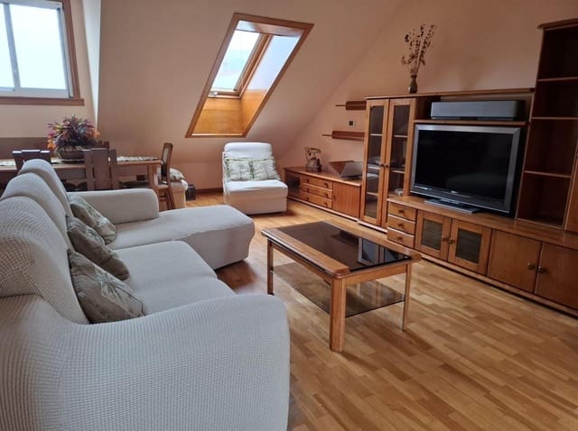 2 soveværelse Penthouse til salg i A Coruña by - € 250.000 (Ref: 9125249)
