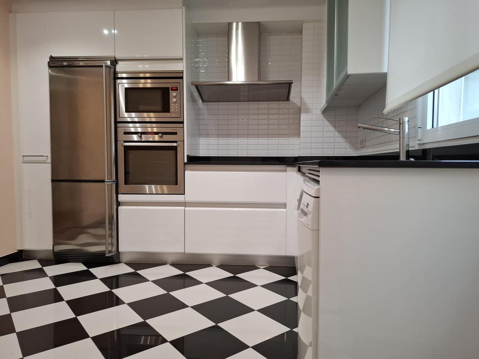 4 Zimmer Wohnung zu verkaufen in A Coruna Stadt - 650.000 € (Ref: 9125250)