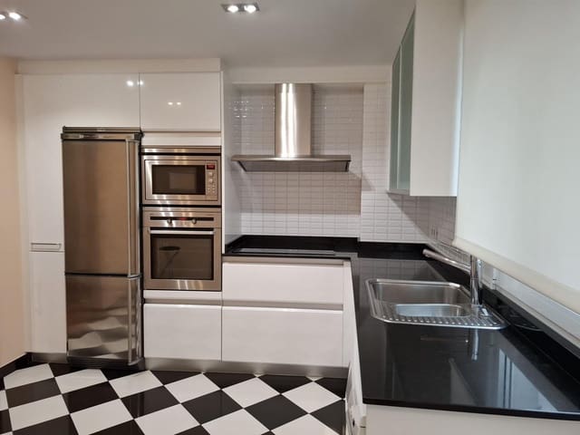 4 Zimmer Wohnung zu verkaufen in A Coruña Stadt - 650.000 € (Ref: 9125250)