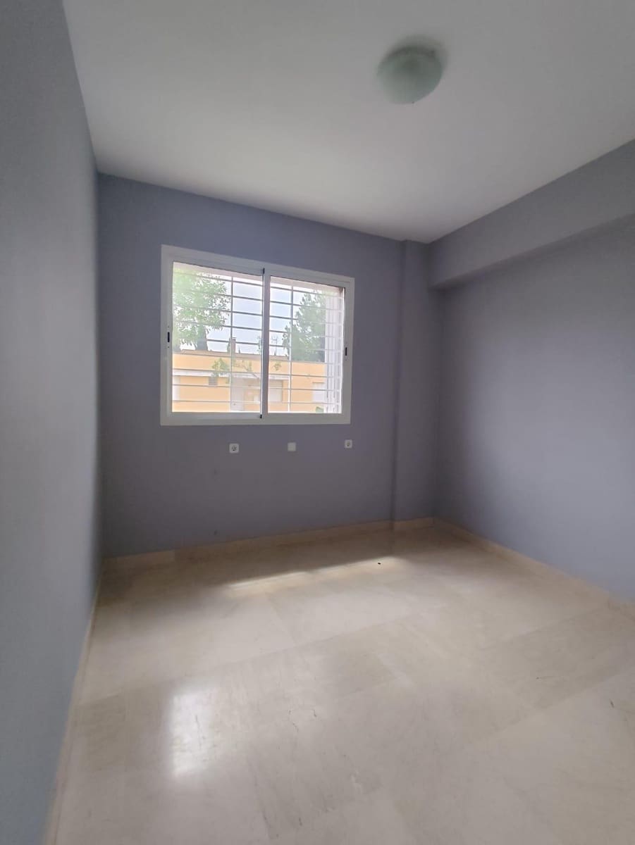 5 soveværelse Villa til salg i Almensilla med garage - € 389.000 (Ref: 9125252)