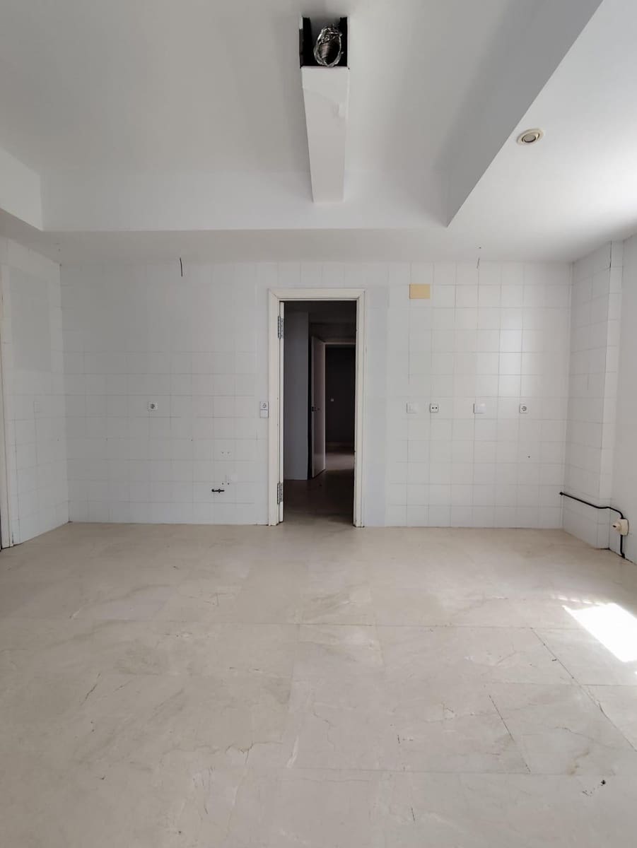 5 soveværelse Villa til salg i Almensilla med garage - € 389.000 (Ref: 9125252)