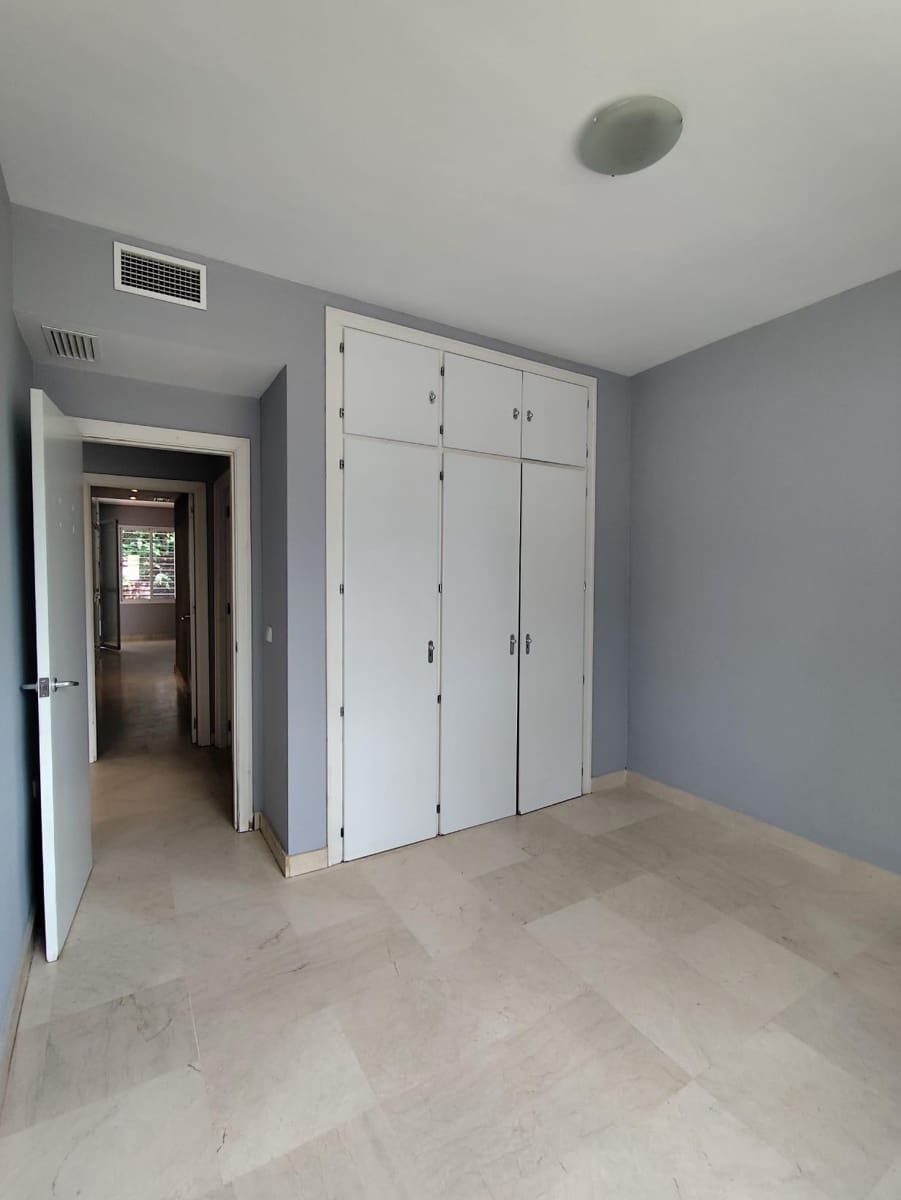 5 soveværelse Villa til salg i Almensilla med garage - € 389.000 (Ref: 9125252)