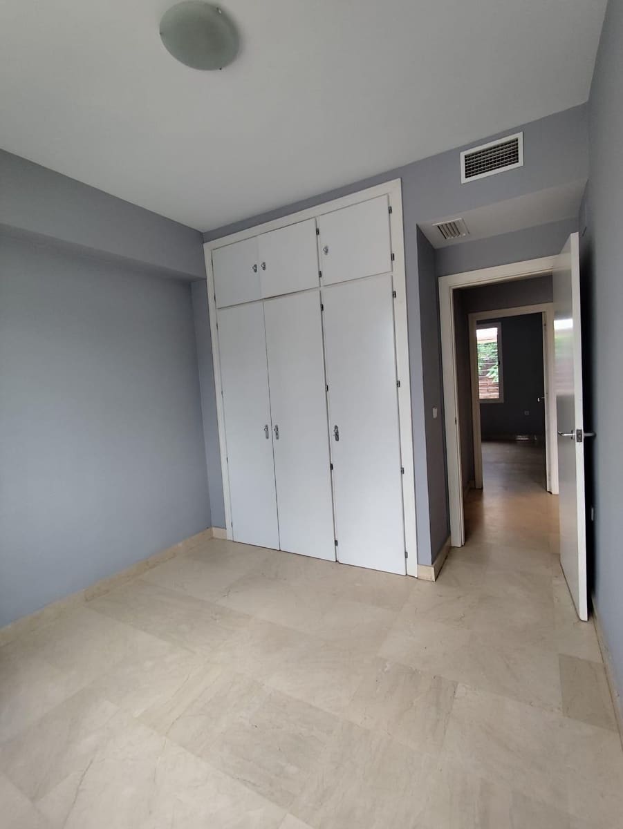 5 soveværelse Villa til salg i Almensilla med garage - € 389.000 (Ref: 9125252)