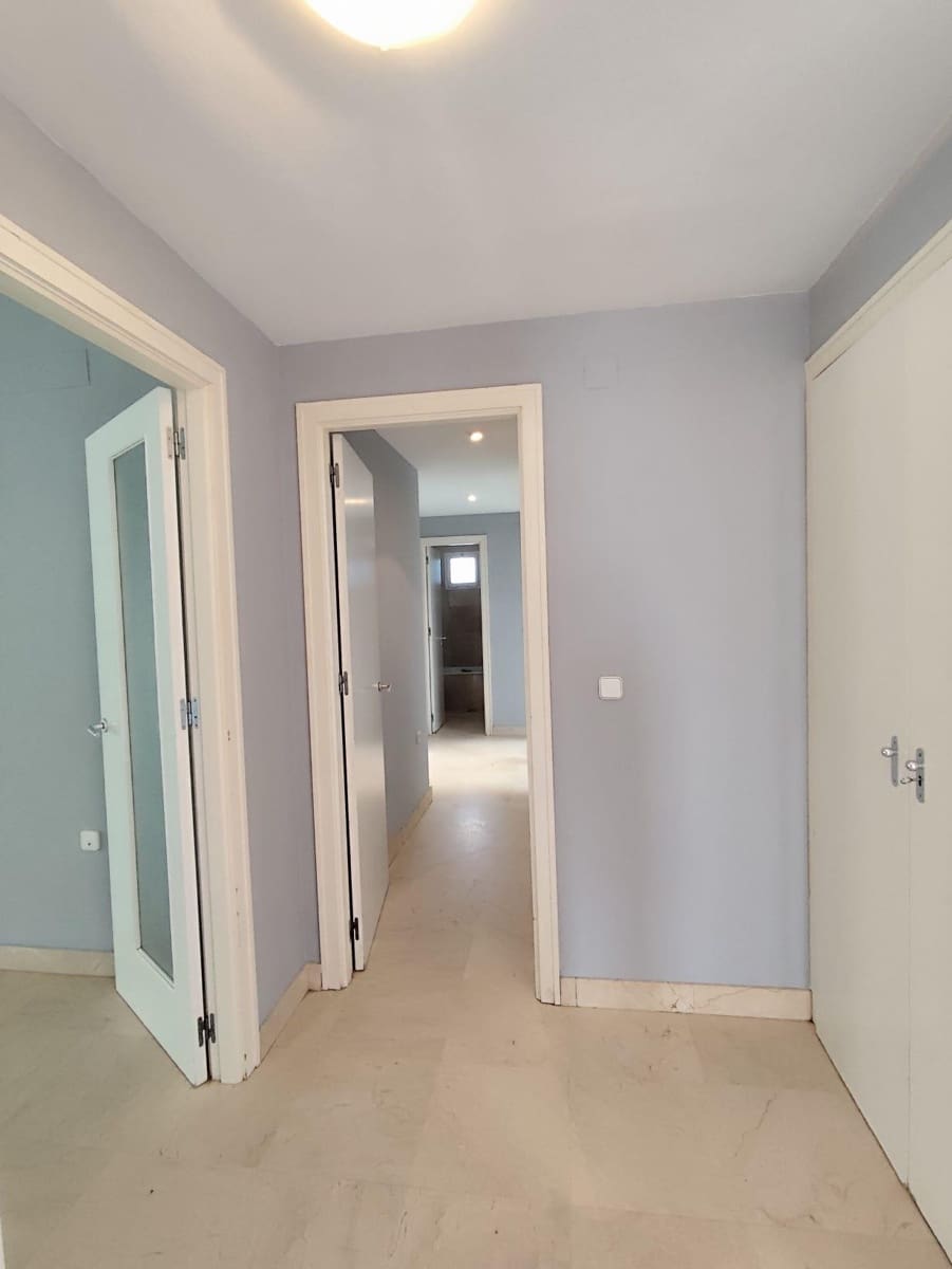 5 soveværelse Villa til salg i Almensilla med garage - € 389.000 (Ref: 9125252)