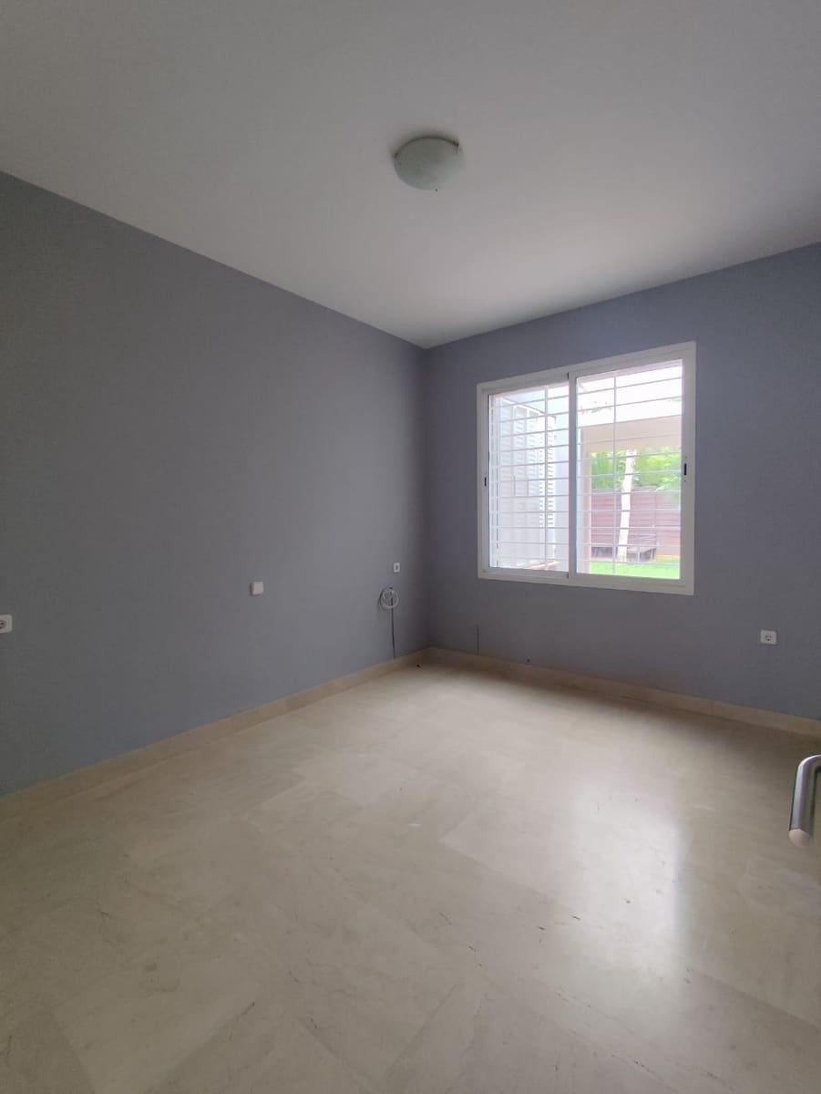 5 soveværelse Villa til salg i Almensilla med garage - € 389.000 (Ref: 9125252)