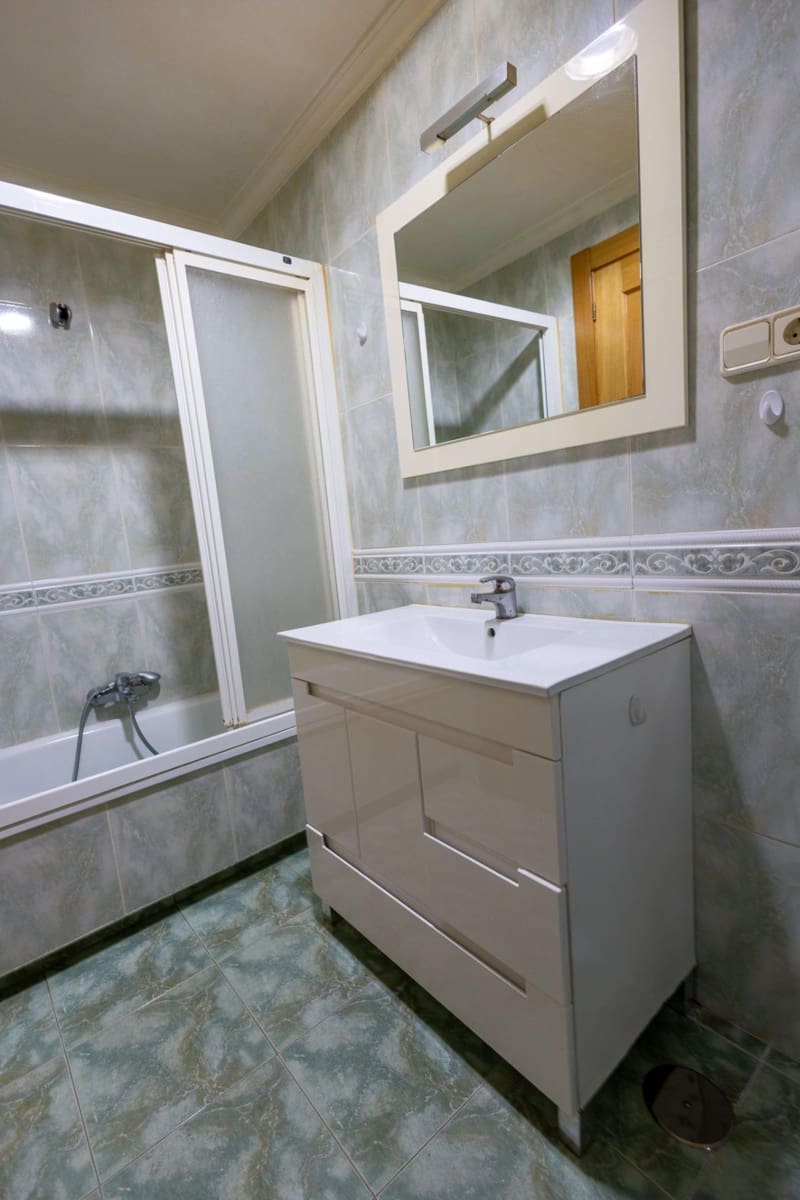 3 slaapkamer Flat te koop in Albacete stad - € 220.000 (Ref: 9125255)