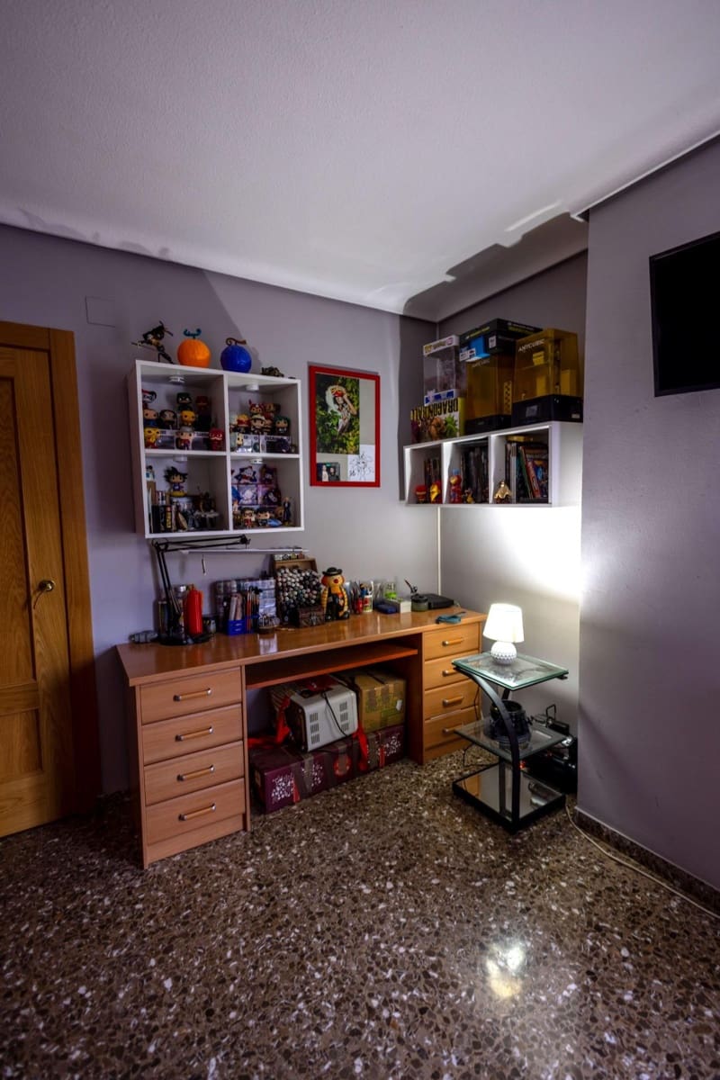 3 slaapkamer Flat te koop in Albacete stad - € 220.000 (Ref: 9125255)