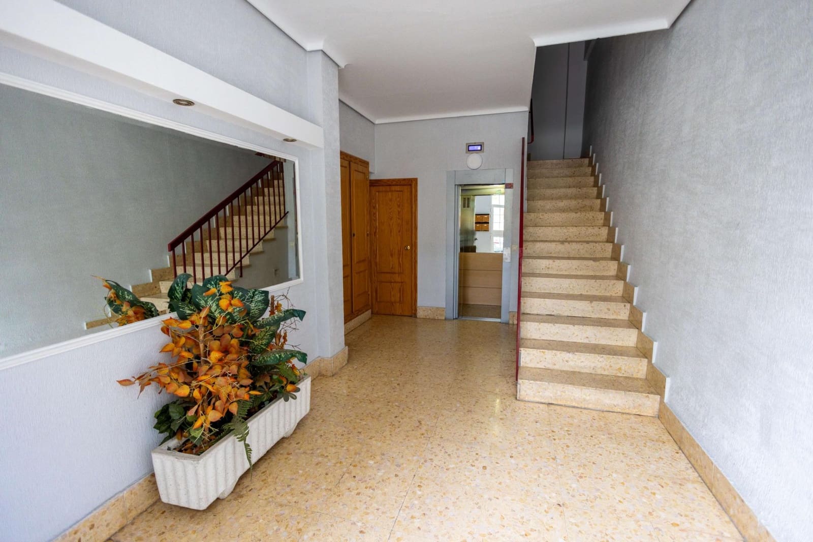 3 slaapkamer Flat te koop in Albacete stad - € 220.000 (Ref: 9125255)
