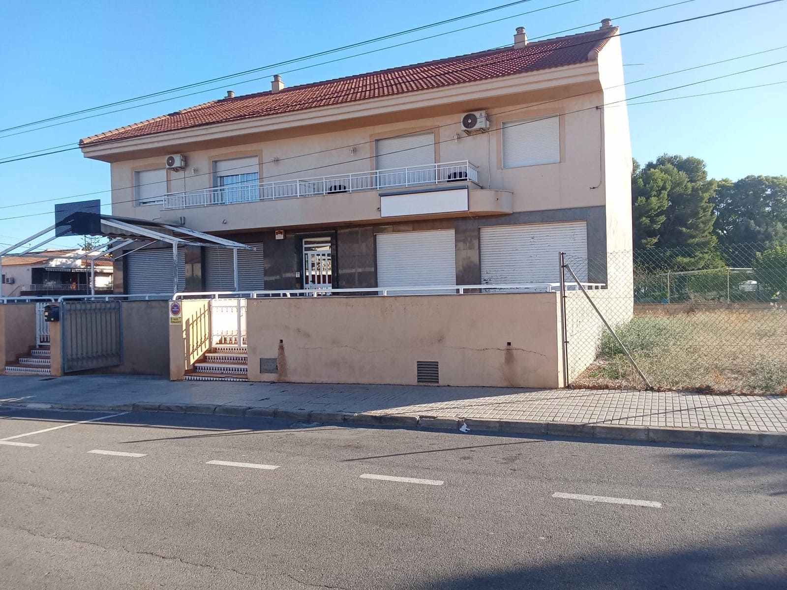 Chalet de 3 habitaciones en Los Narejos en venta con garaje - 295.000 € (Ref: 9125260)