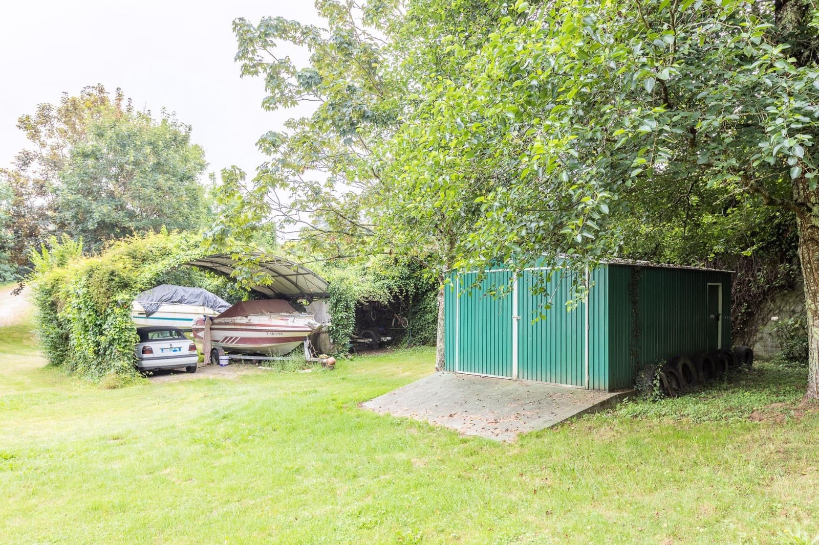 8 bedroom Villa for sale in Bergondo - € 385,000 (Ref: 9125262)