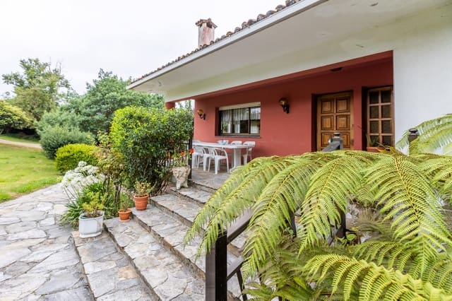 8 soveværelse Villa til salg i Bergondo - € 385.000 (Ref: 9125262)