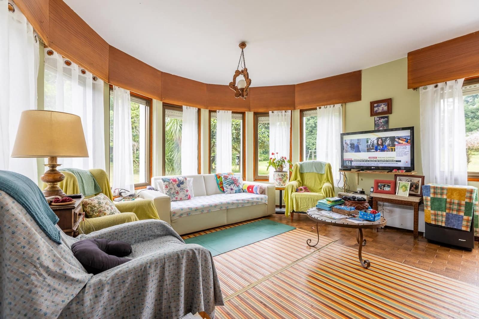 8 bedroom Villa for sale in Bergondo - € 385,000 (Ref: 9125262)