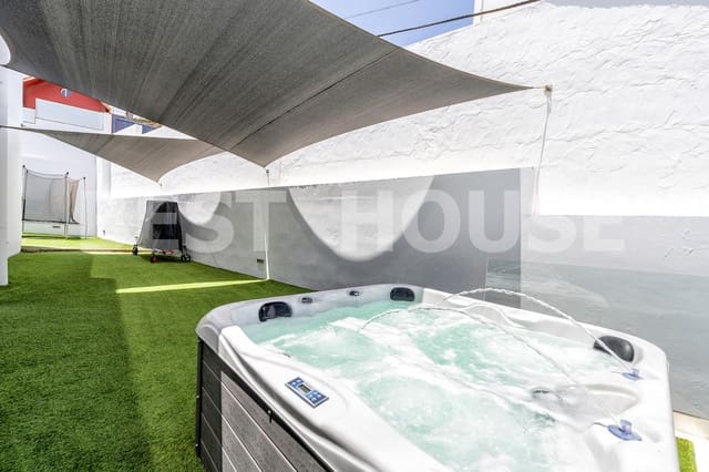 4 soveværelse Villa til salg i Telde - € 599.000 (Ref: 9125266)