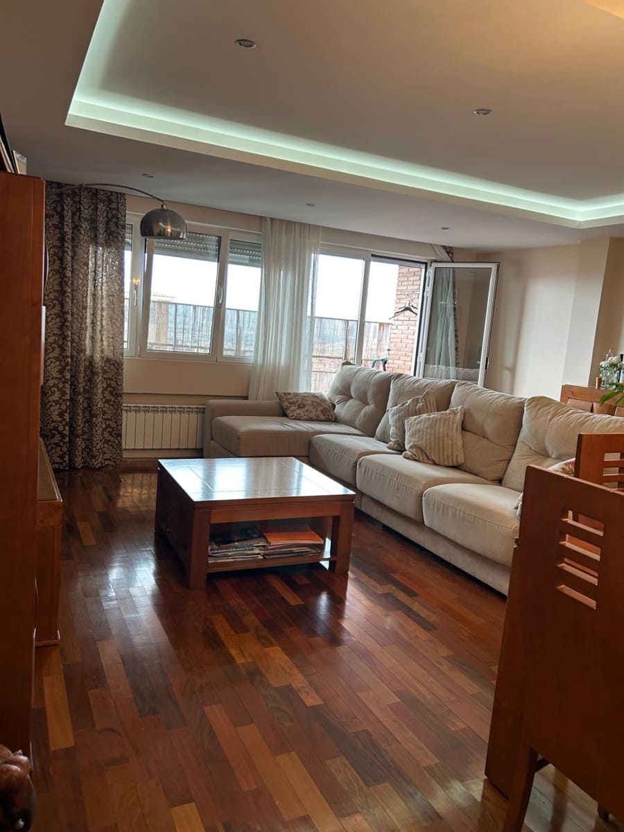 5 soveværelse Penthouse til salg i Guadalajara by med garage - € 530.000 (Ref: 9125268)