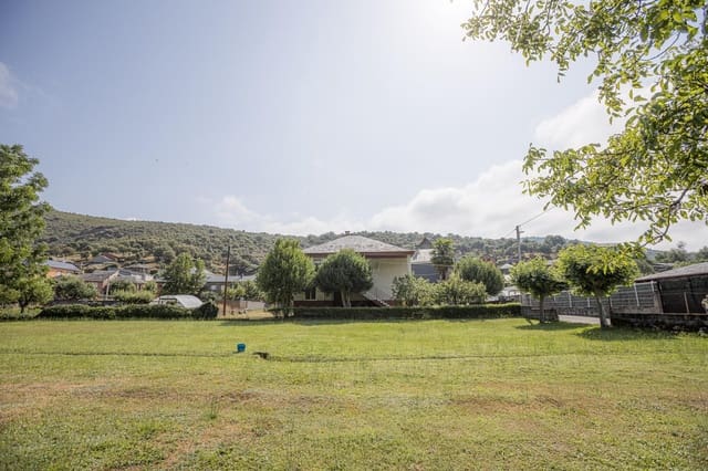 3 slaapkamer Villa te koop in Vega de Espinareda - € 250.000 (Ref: 9125269)