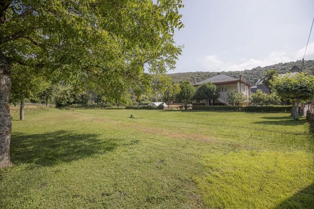 3 slaapkamer Villa te koop in Vega de Espinareda - € 250.000 (Ref: 9125269)