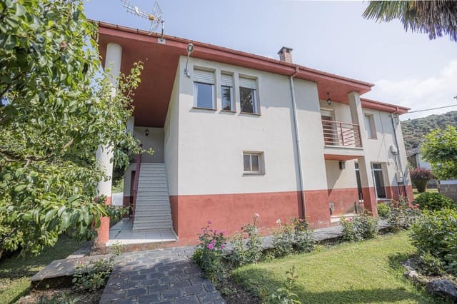 3 slaapkamer Villa te koop in Vega de Espinareda - € 250.000 (Ref: 9125269)