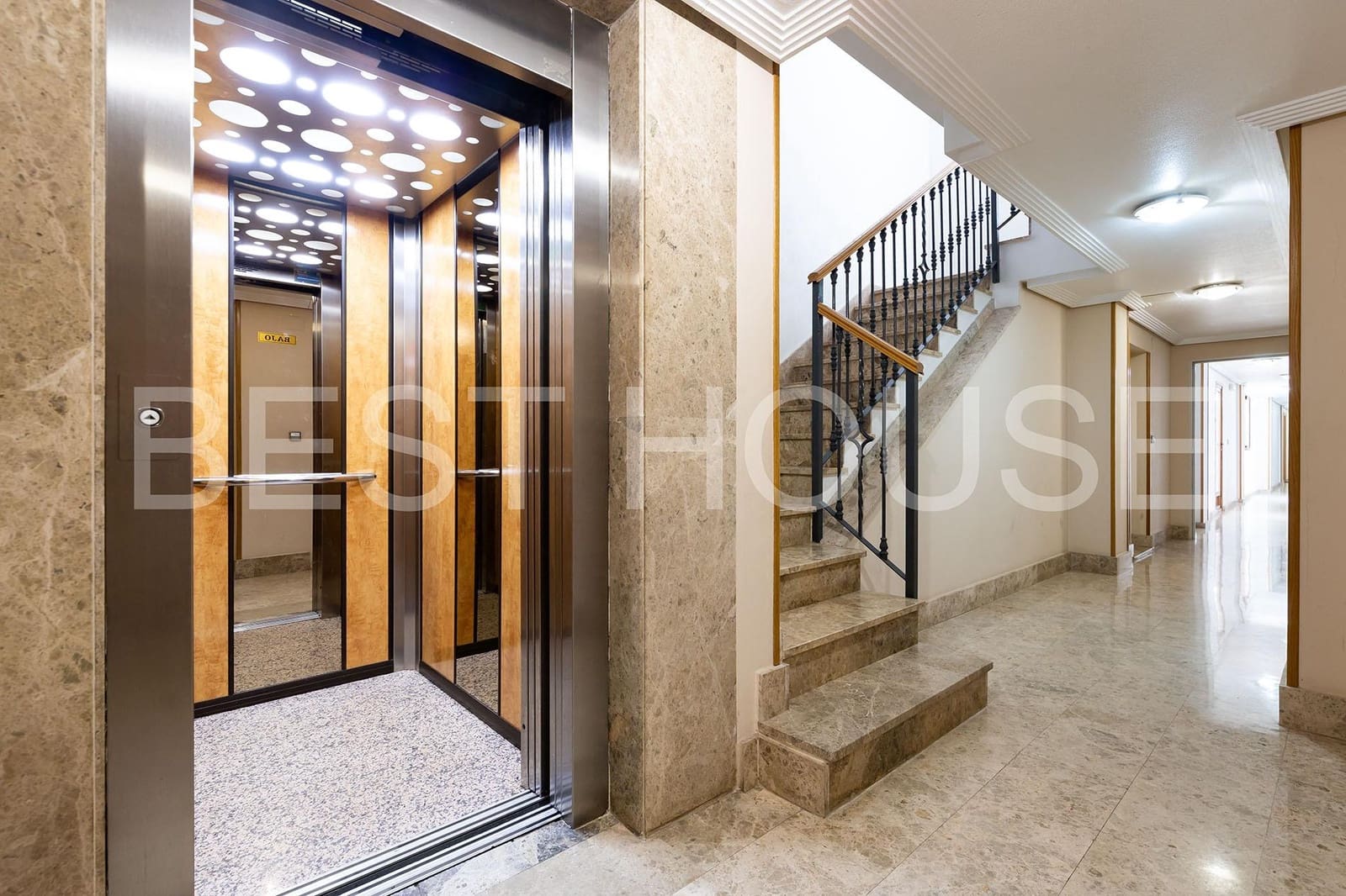 3 makuuhuone Kattohuoneisto myytävänä paikassa Casillas - 260 000 € (Ref: 9125272)