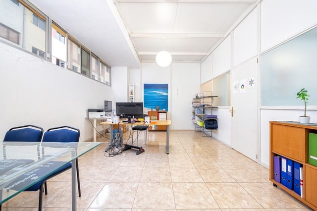 Commercieel te koop in Schamann - Rehoyas, Las Palmas de Gran Canaria - € 260.000 (Ref: 9125273)