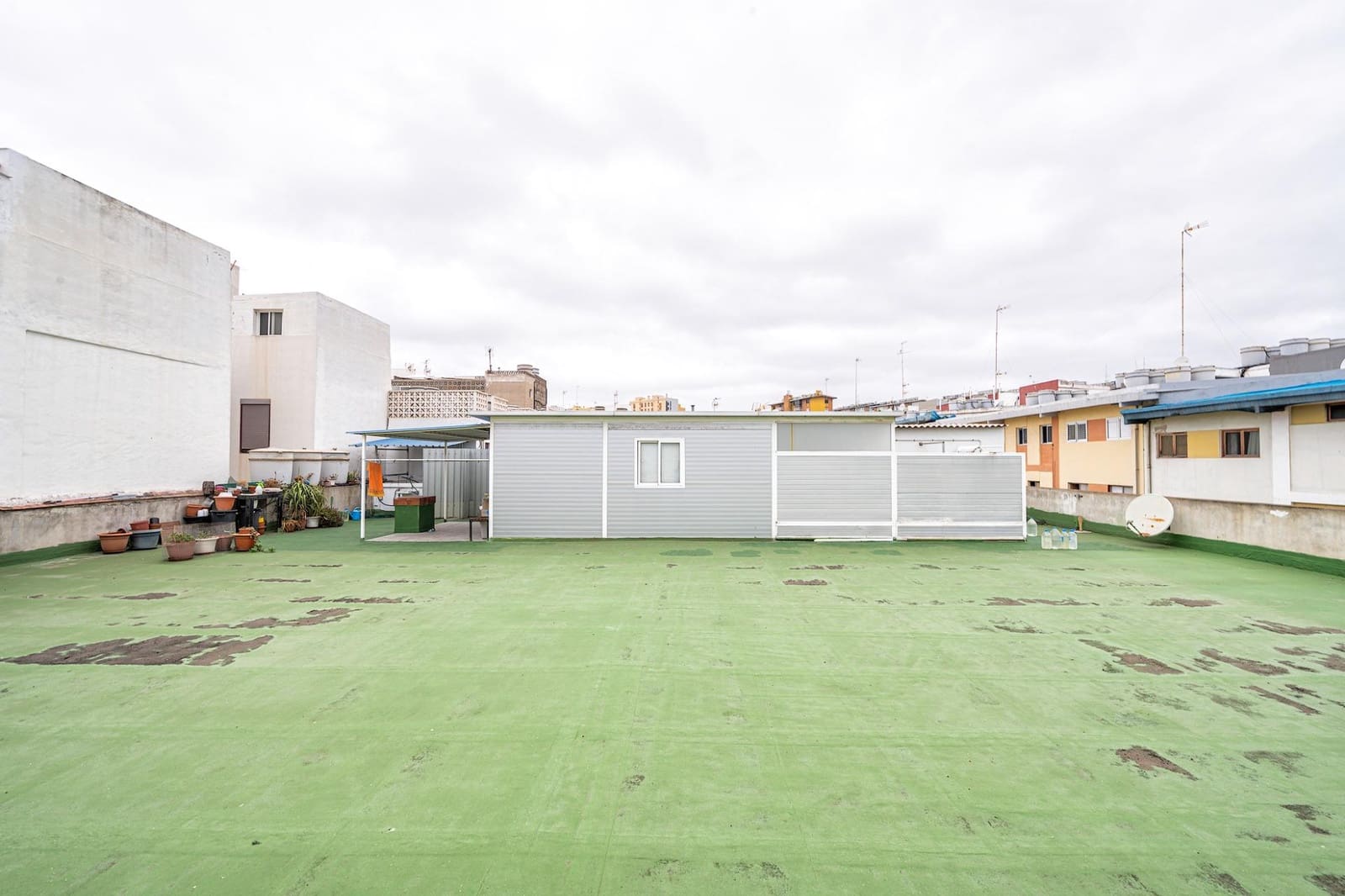 Commercieel te koop in Las Palmas de Gran Canaria - € 260.000 (Ref: 9125273)