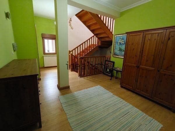 Villa til salg i Santander - € 698.000 (Ref: 9125274)