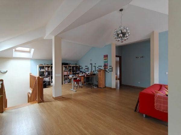 Villa til salg i Santander - € 698.000 (Ref: 9125274)