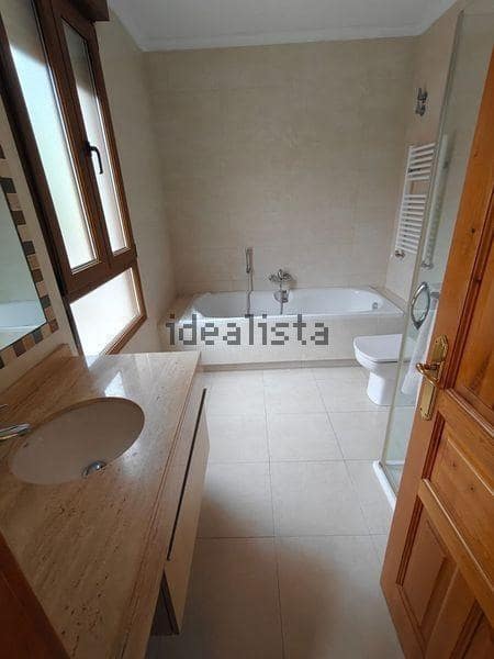 Villa til salg i Santander - € 698.000 (Ref: 9125274)