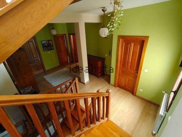 Villa til salg i Santander - € 698.000 (Ref: 9125274)